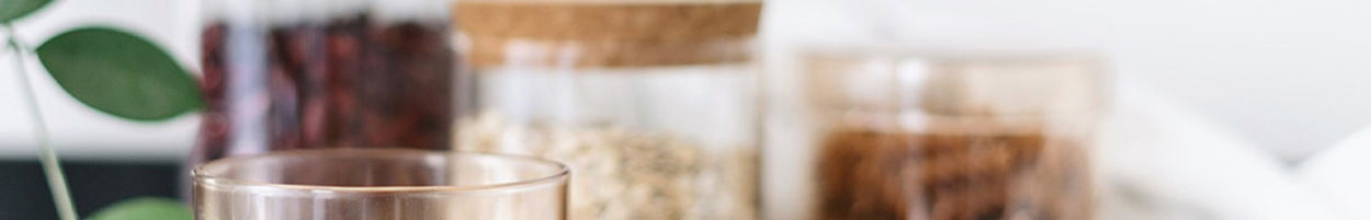 STORAGE JARS & LIDDED BOWLS