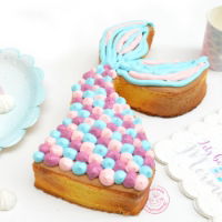 MERMAID TAIL CAKE MOULD & GIANT BUSCUIT CUTTER